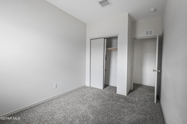 Building Photo - 461 Villa Ysleta