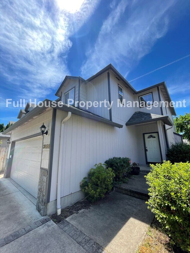 Primary Photo - 3 br, 2.5 bath House - 3688 Kendra St.