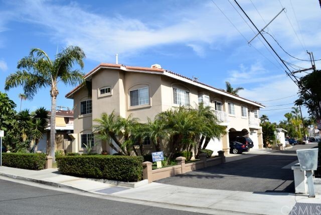 Primary Photo - 102 Avenida Lucia