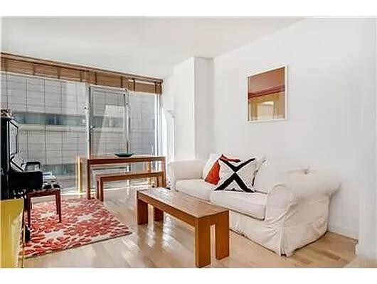 Foto del edificio - 50 Franklin St