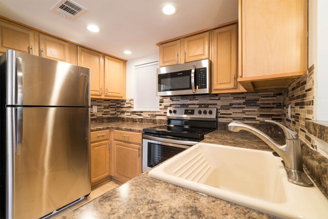 Foto del edificio - 10535 Beacon Ridge Dr