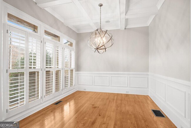Foto del edificio - 250 Mystic Ridge Hill