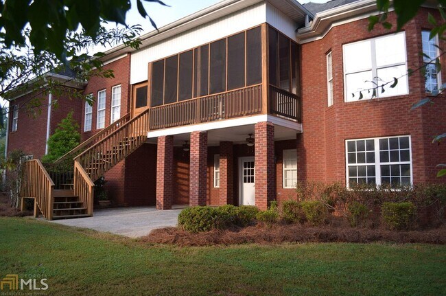 Building Photo - 100 Forest Overlook Dr