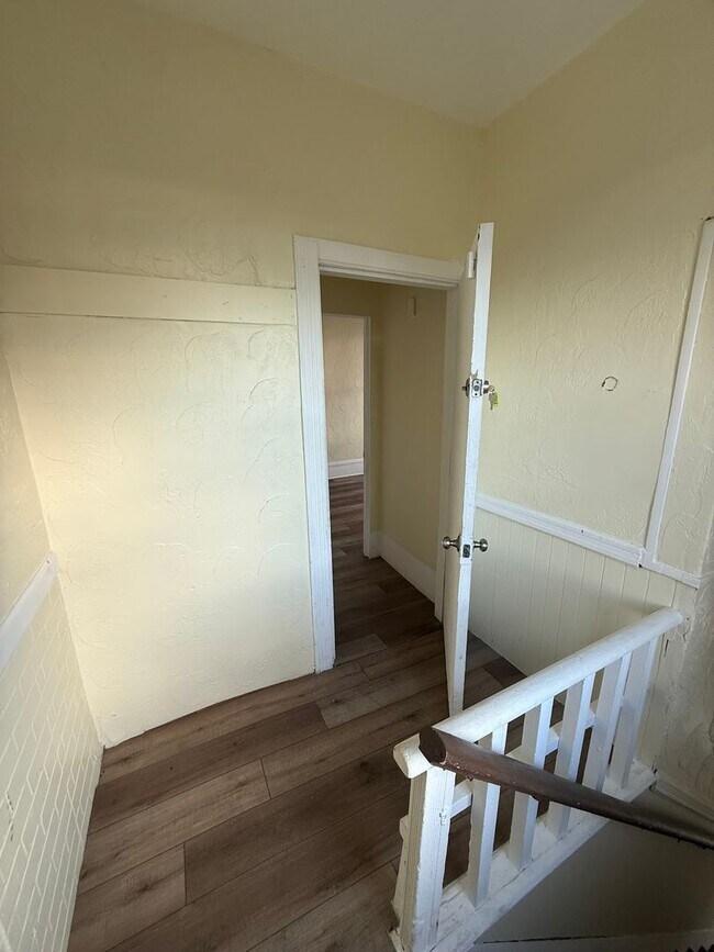 Foto del edificio - *Friendly Road, LLC 3404-3406 Walton Ave