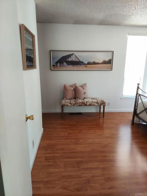 Building Photo - 5457 Roundtree Dr