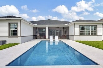 Building Photo - 870 Hookline Cir