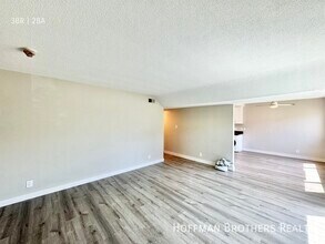 Building Photo - 12238 Manor Dr