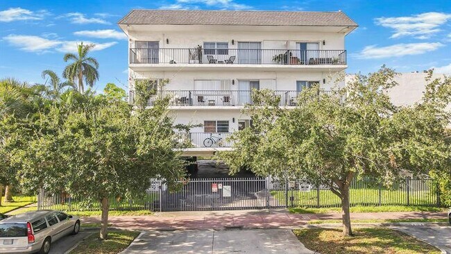 Foto del edificio - 1960 Marseille Dr