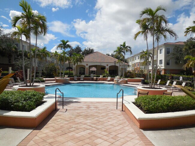 Building Photo - 9901 Baywinds Blvd