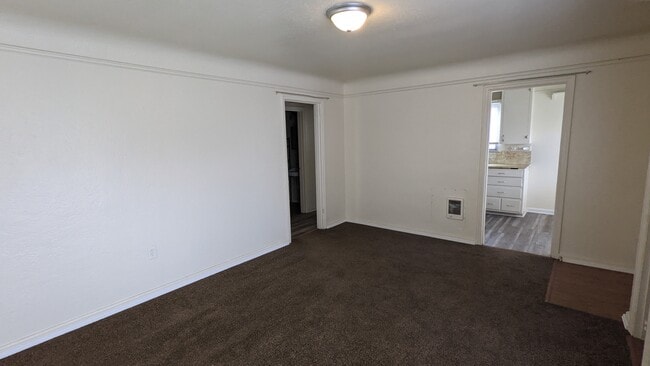 Living room - 1058 Howard St SE