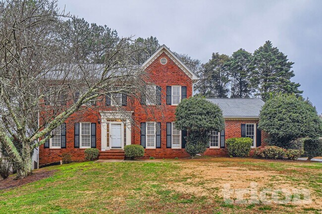 Building Photo - 100 Hillcrest Point