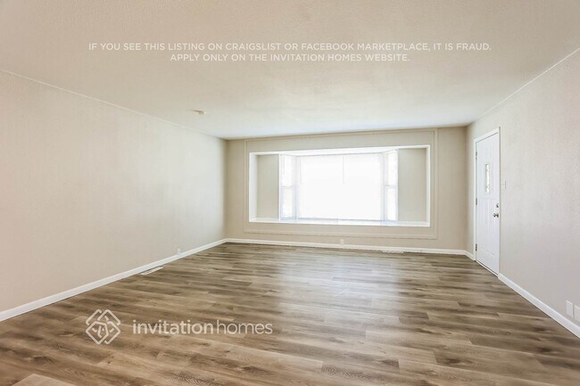 Foto del edificio - 820 Essex Dr