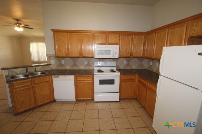 Foto del edificio - 1411 Powder River Dr