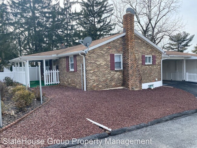 Building Photo - 2 br, 1 bath House - 831 Main St