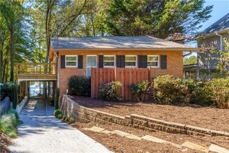 Building Photo - 5580 Williams Shores Dr