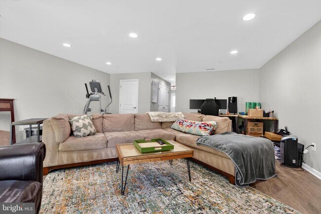 Foto del edificio - 2713 Prospect Hill Dr
