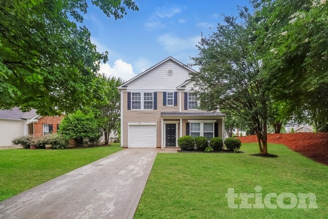 Building Photo - 1829 Oakdale Green Dr