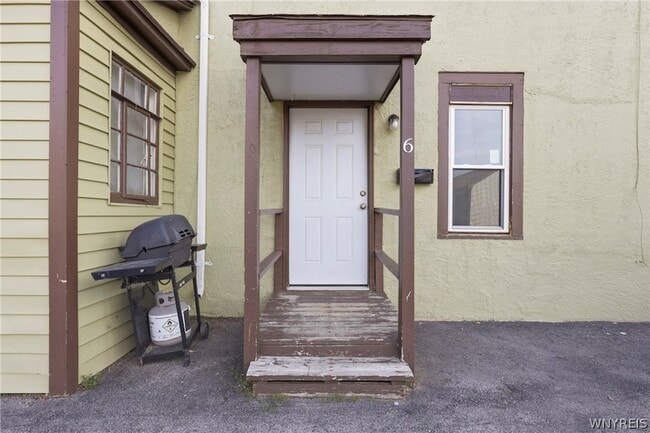 Building Photo - 26 E Milnor Ave