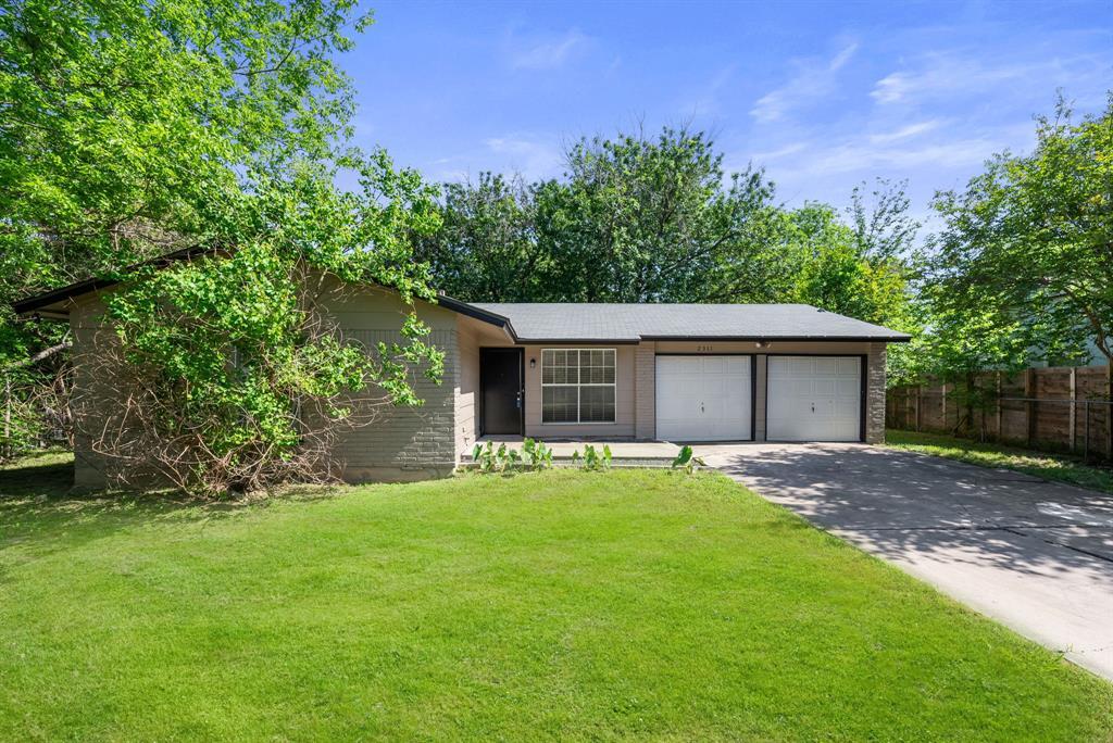 Foto principal - 2311 Peppertree Ct