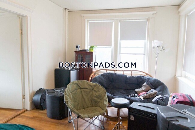 Foto del edificio - 1163 Boylston St