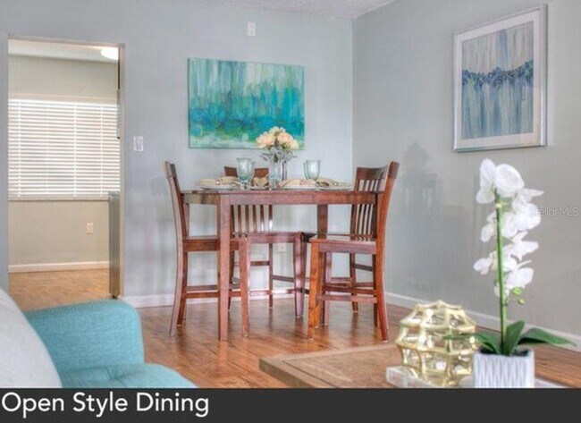 Foto del edificio - 1824 Shore Dr S