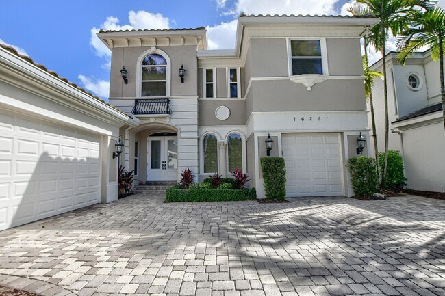 Building Photo - 16211 Bristol Pointe Dr