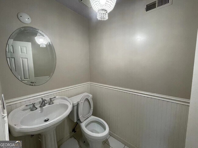 Foto del edificio - 1300 Kennesaw Trace Ct