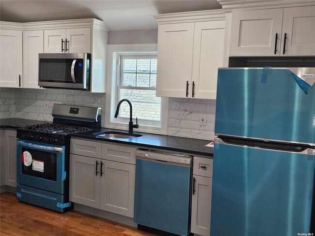 Building Photo - 141-09 243rd St