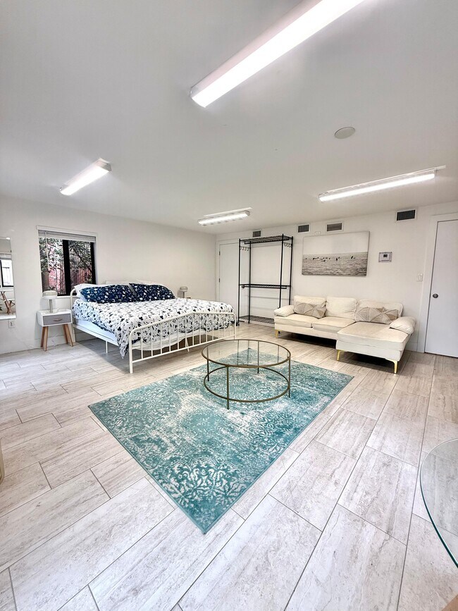 Photo - 2153 Shenandoah House