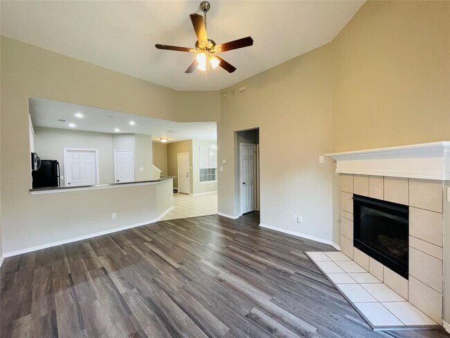 Foto del edificio - 10523 Willow Park View