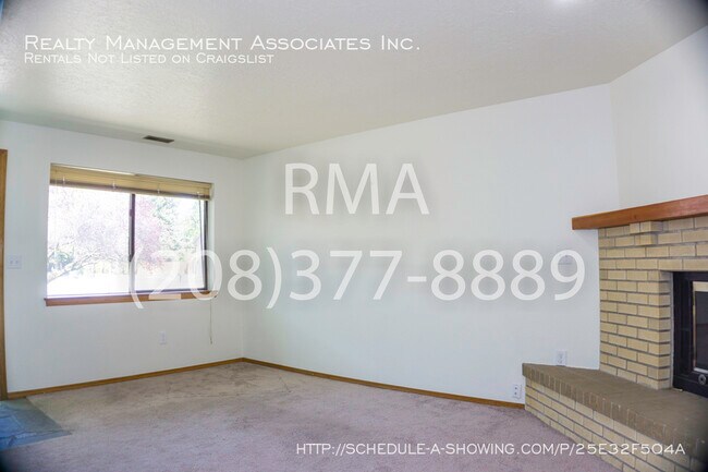 Foto del edificio - 1025 E Congress St