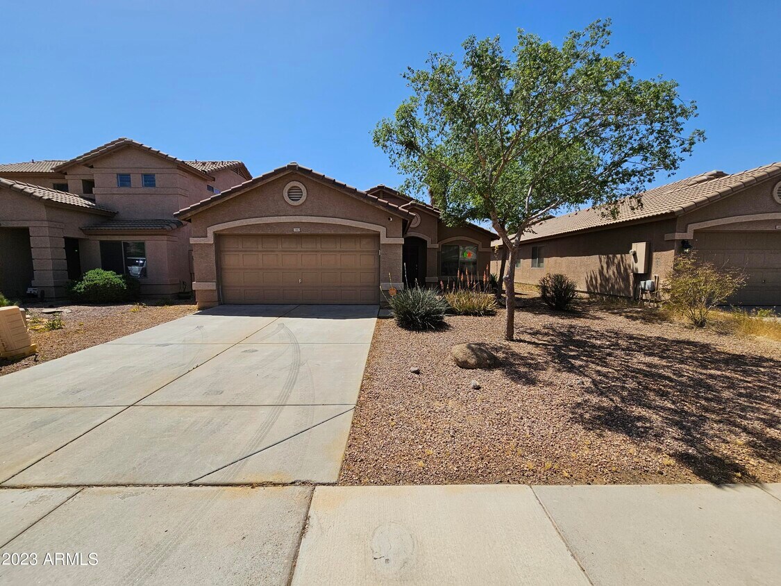 Foto principal - 13803 W Berridge Ln