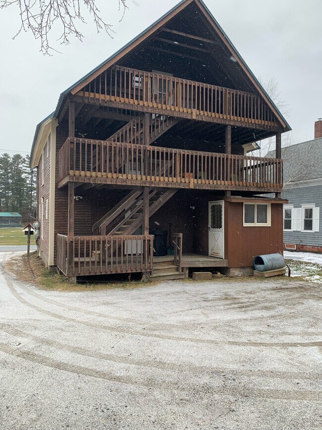 59 Summer St Unit 4, Lancaster, NH 03584 59 Summer St Lancaster, NH