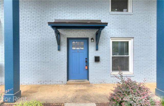 Building Photo - 300 Coxe Ave