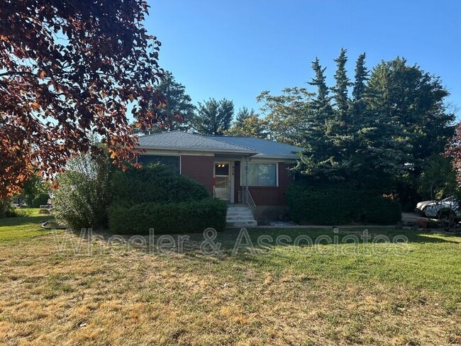 Building Photo - 938 Bel Mar Dr
