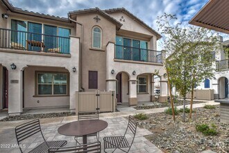 Building Photo - 4655 S Vapor