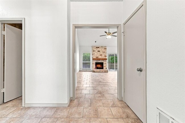 Building Photo - 2207 Lancaster Gate Cove