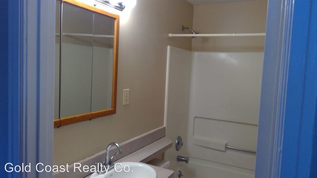 Foto del edificio - 4 br, 1 bath House - 309 Grand Avenue