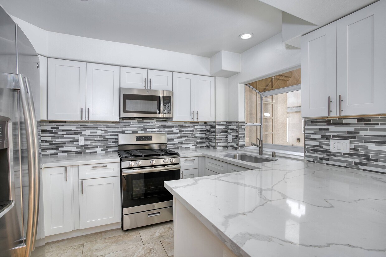 5340 Las Virgenes Rd Unit 20, Calabasas, CA 91302 Condo for Rent in