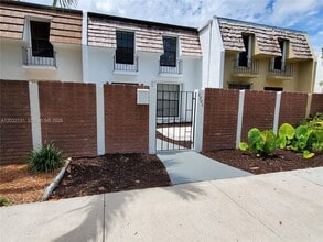 Building Photo - 9780 SW 92nd Terrace