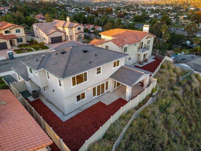 Foto del edificio - 4 Bedroom house with view