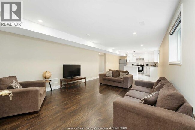 Photo du bâtiment - 522 Lesperance Rd