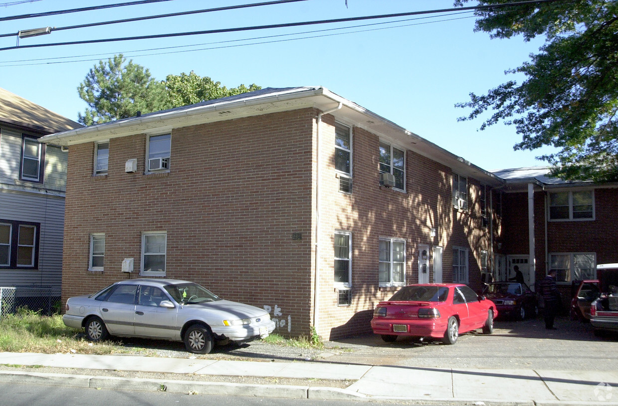 Primary Photo - 236-240 Stuyvesant Ave