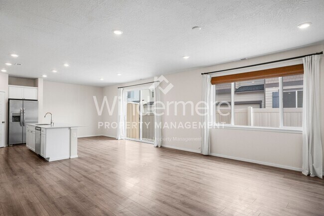 Foto del edificio - * COMING SOON 09/09/2025* LIberty Lake 4 b...