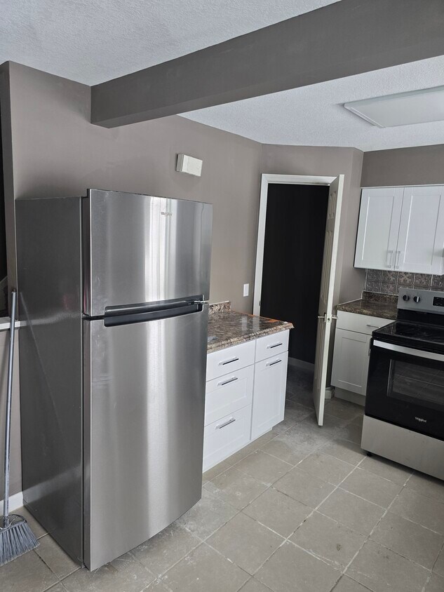 Foto del edificio - Cree Triplex