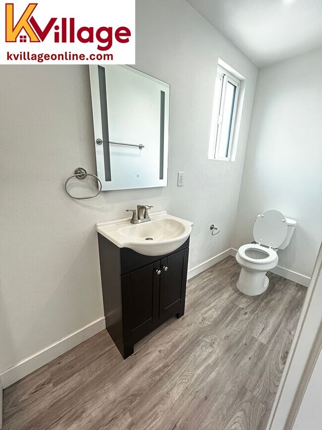 Foto del edificio - 1528 1/2 W 36TH PL - 304 (unfurnished)