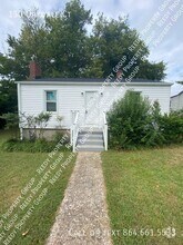 Building Photo - 130 Oakdale Ct