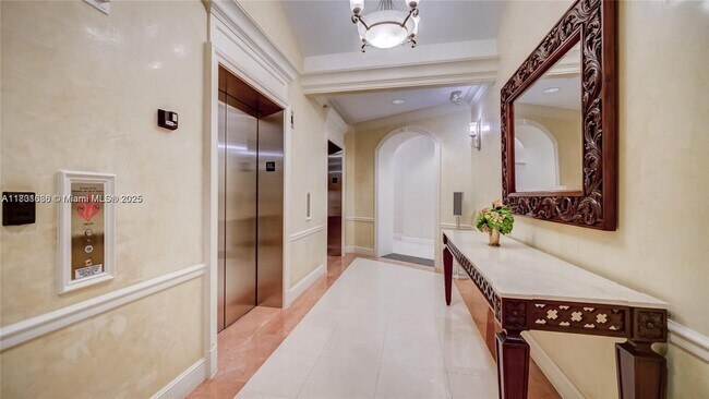 Foto del edificio - 20000 E Country Club Dr