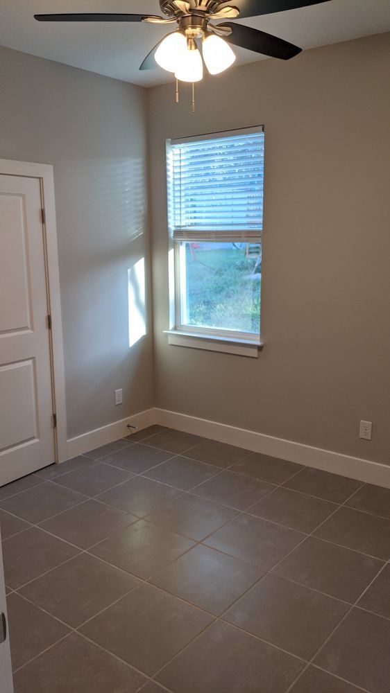 Building Photo - 345 Gardenia Ct