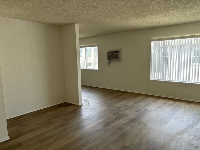 Foto del edificio - Eastborne III Apartments